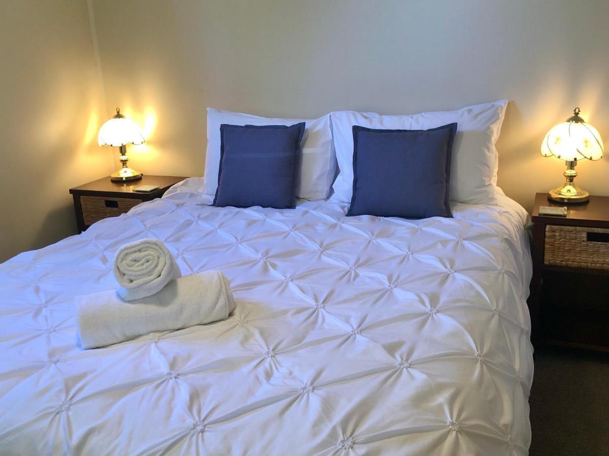 High Country Cottage Twizel Bagian luar foto
